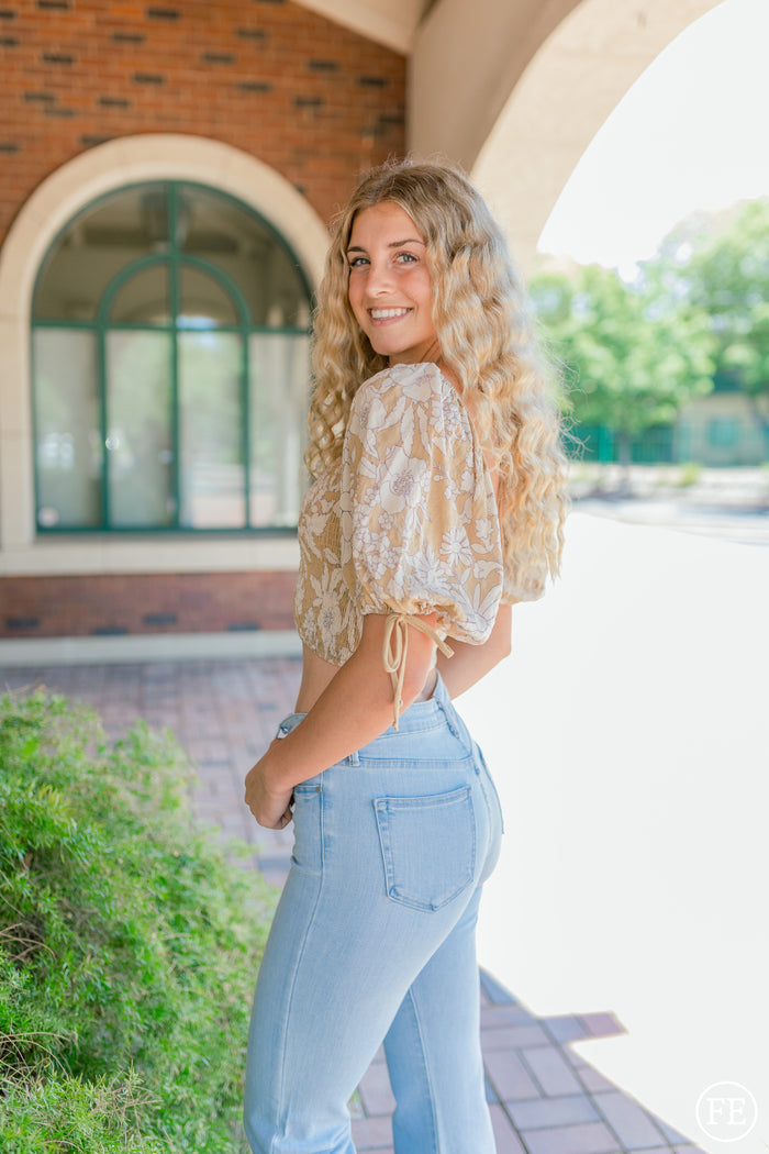 Puff Sleeve Floral Smocked Crop Top