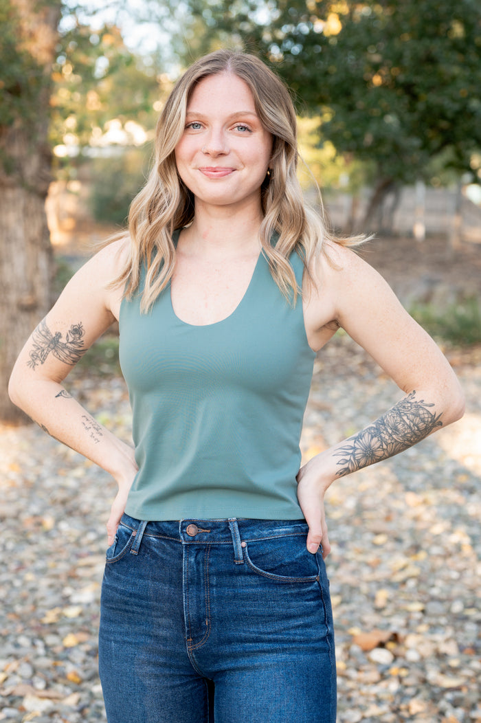 Smoothing Spandex Relaxed Fit Crop Top W/ Bra Shelf