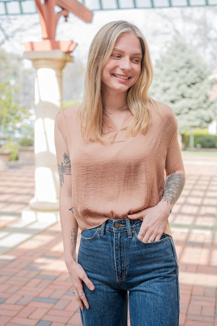 Sleeveless Satin V-Neck Collared Blouse