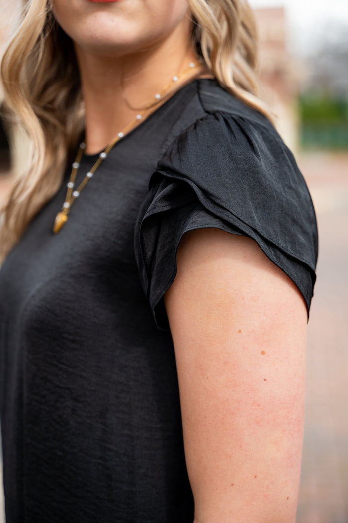 Double Layered Tulip Sleeve Blouse