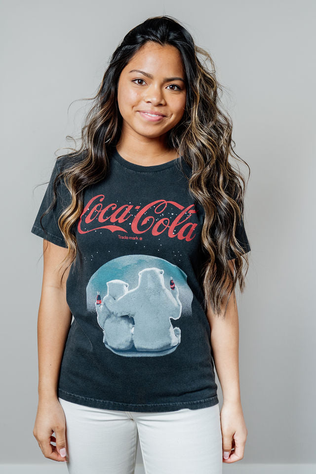 Coca cola t shirt hot sale girl