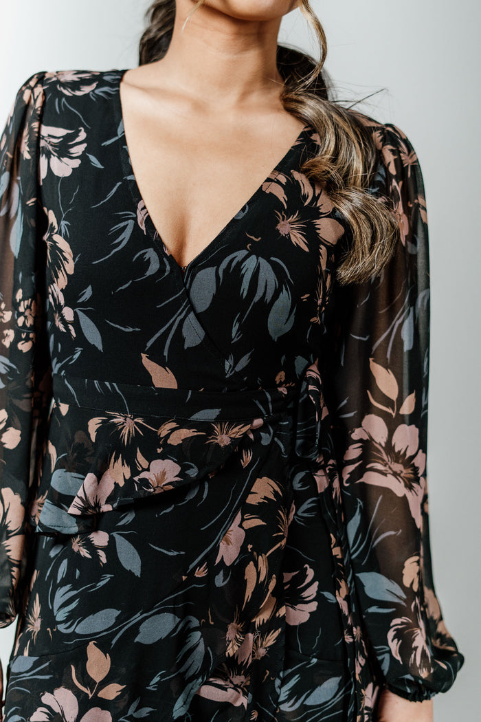 CLEARANCE - La Dame Noir Midi Dress