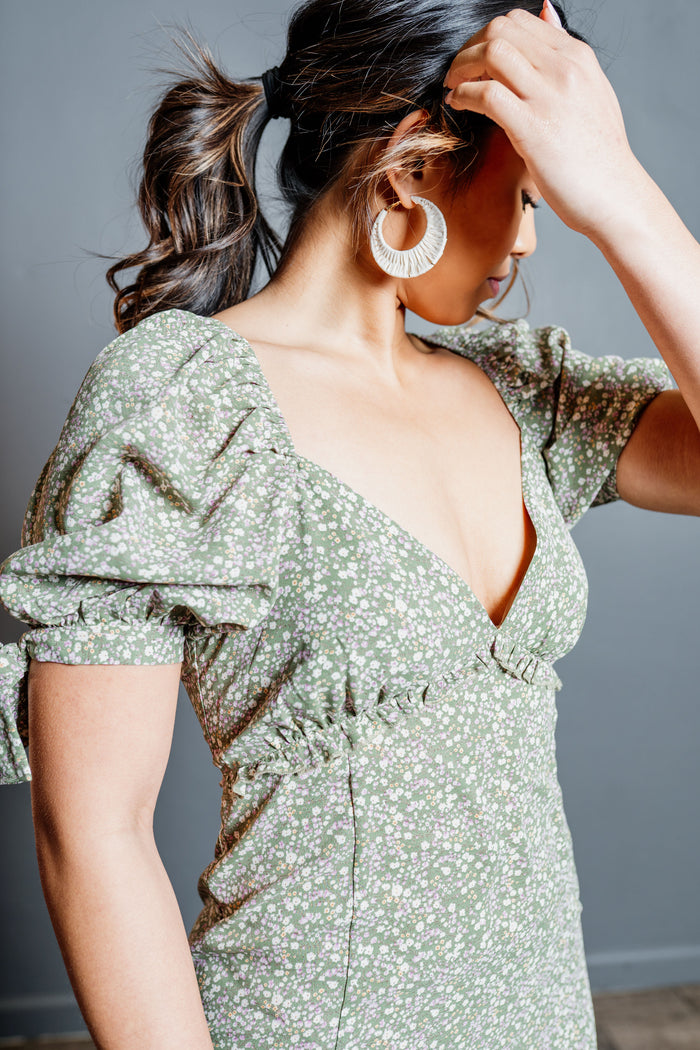 Clearance - Bow Tied Puff Sleeve Floral Dress