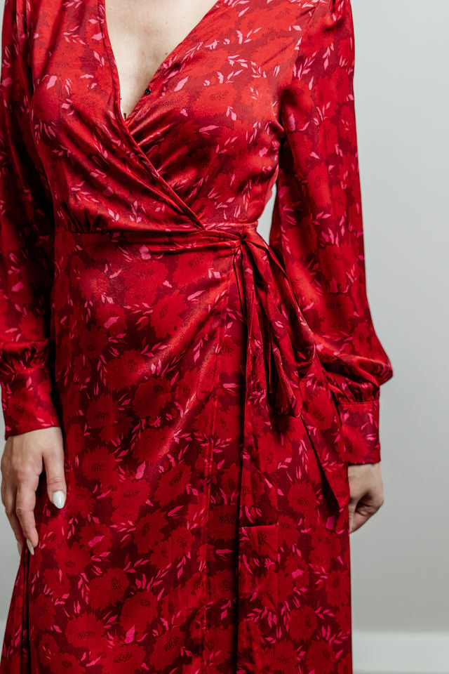 CLEARANCE- Rose's Are Red Maxi