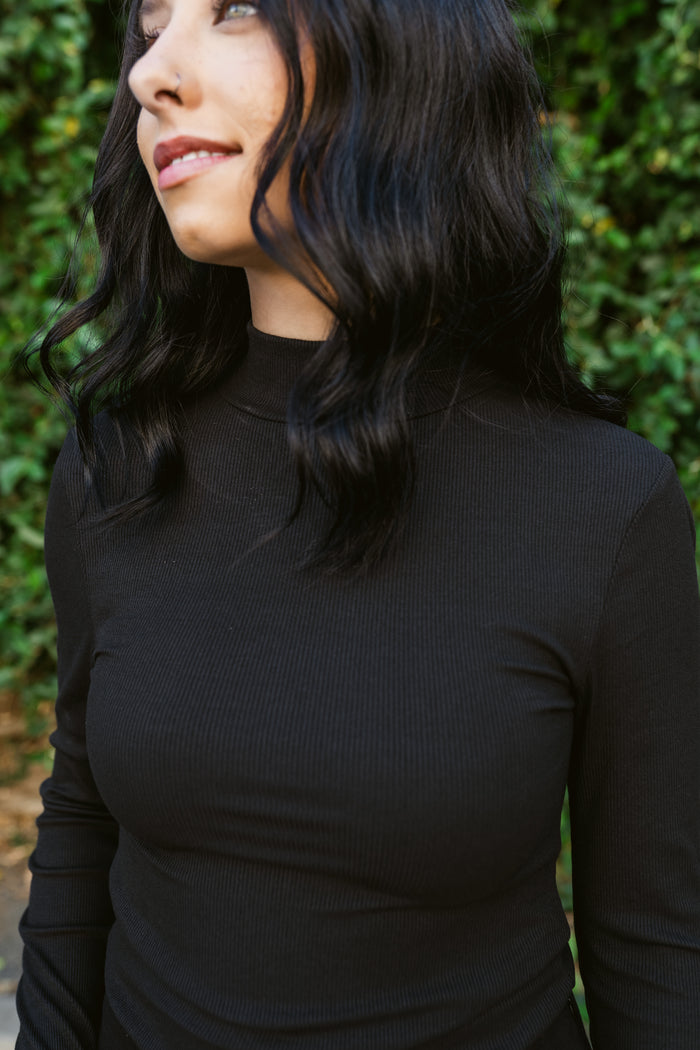 Athletic Ribbed Mock Neck Long Sleeve