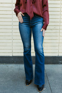 Farrah Mid-Rise Bootcut W/ Clean Hem