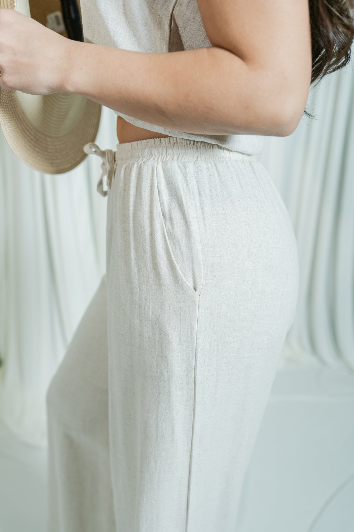 Seabreeze Elastic Waist Linen Pants W/ Pockets