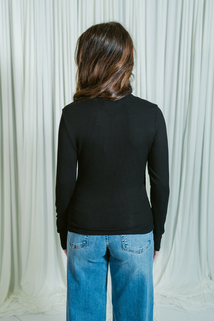 Finn Crew Neck Ribbed Long Sleeve