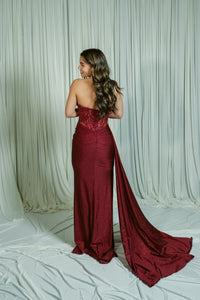 Main Character Moment Embellished Sweetheart Fitted Formal Dress