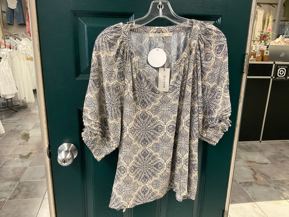 Raylene's Short Sleeve Blouse