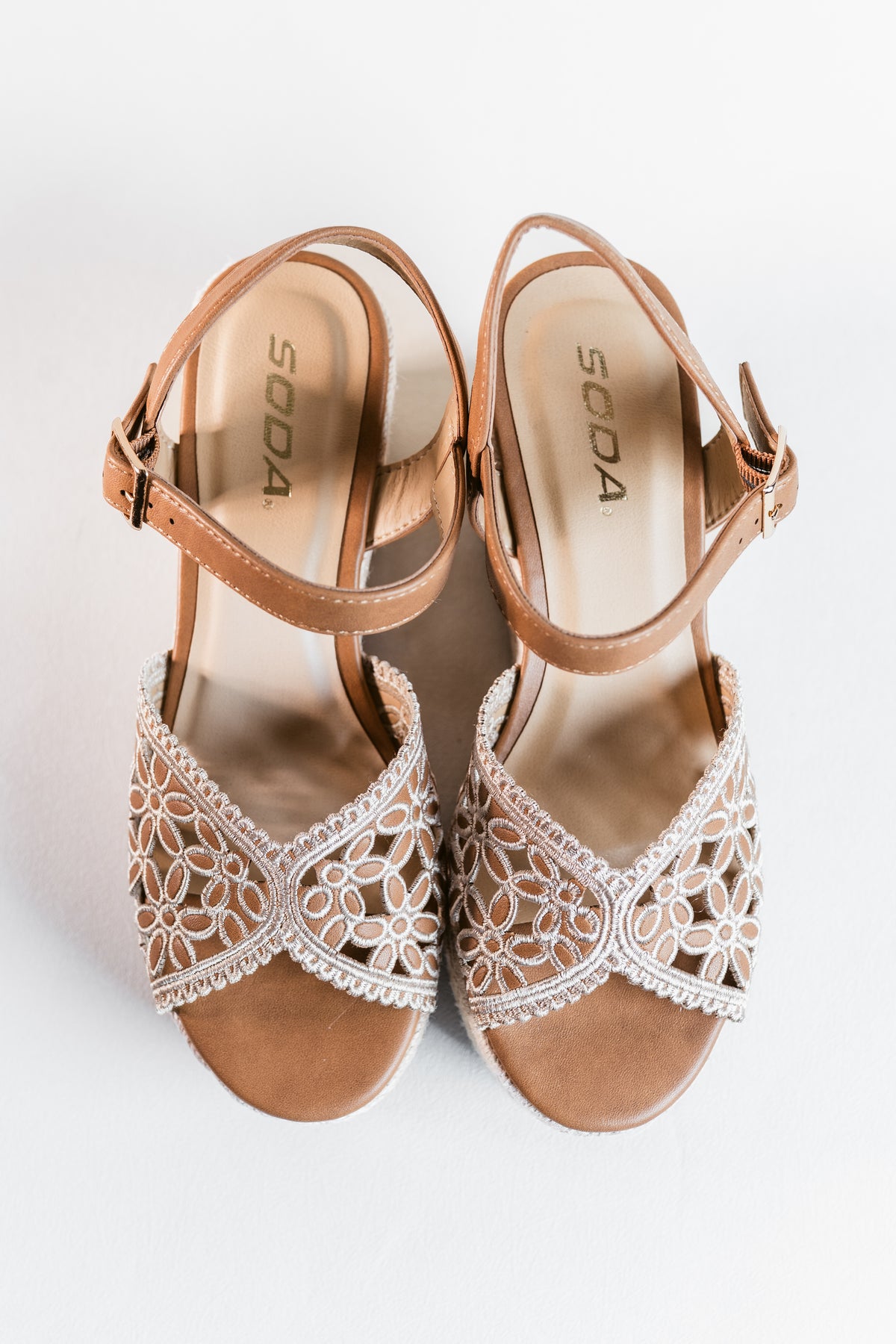 Katima's Favorite Flower Lace Wedge