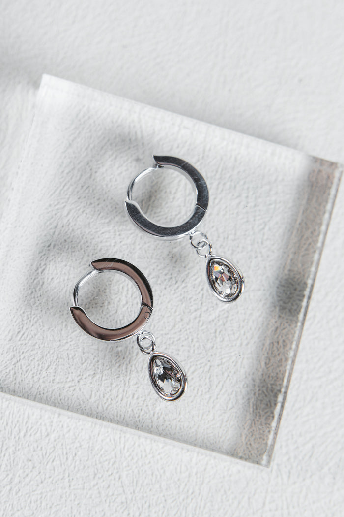 Oval Bezel Huggie Earring