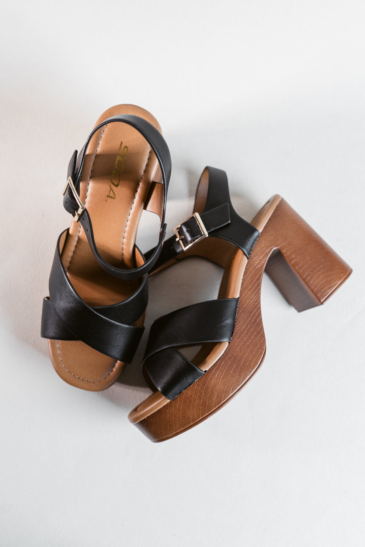 Bonet Gilded Strap Wedge