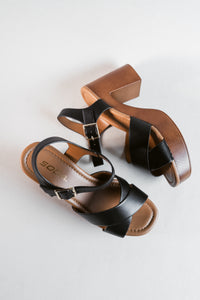 Bonet Gilded Strap Wedge