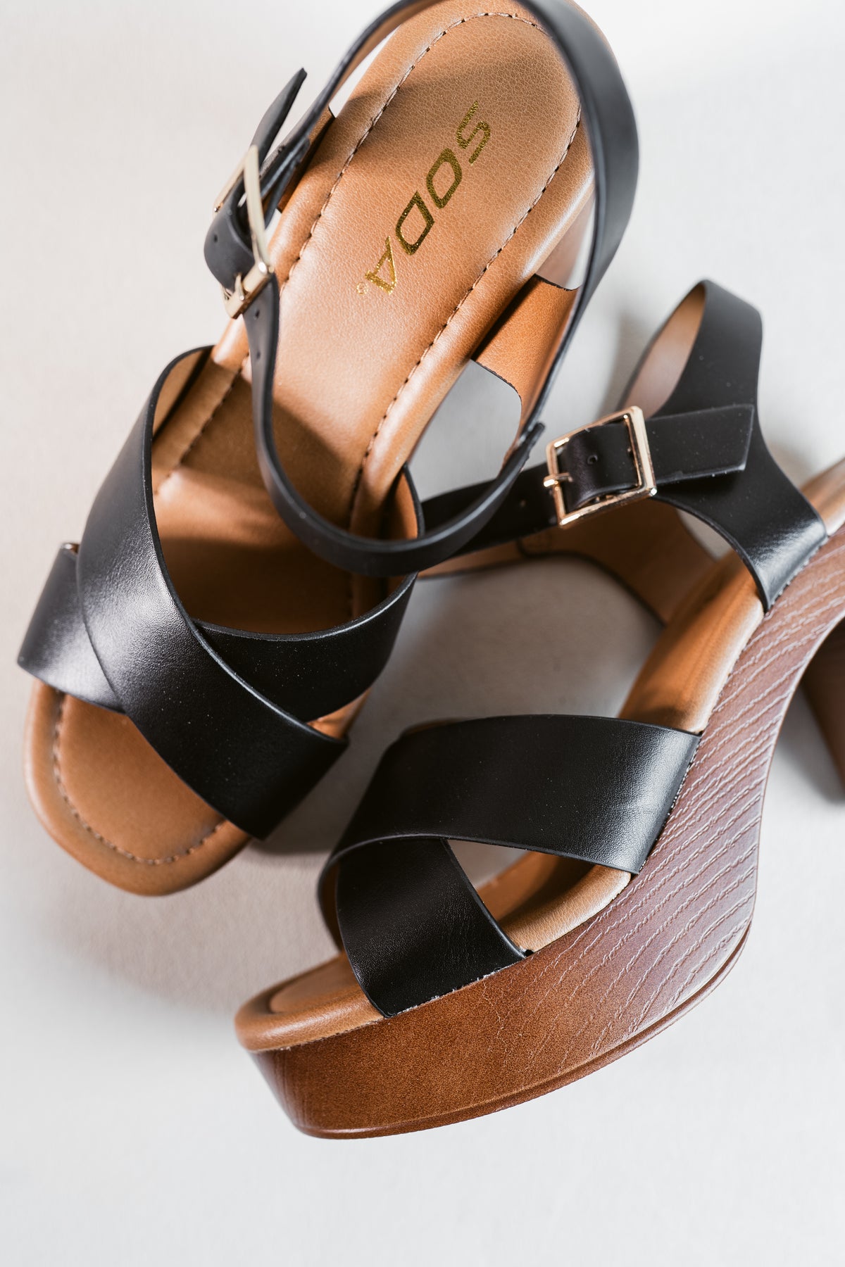 Bonet Gilded Strap Wedge