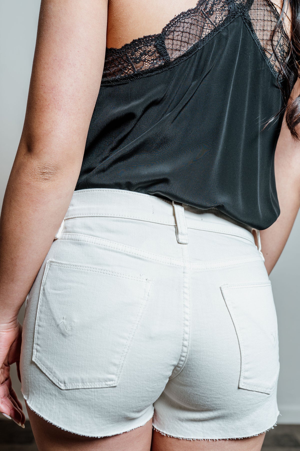 Gemma Mid-Rise Short, Premium Italian Fabric