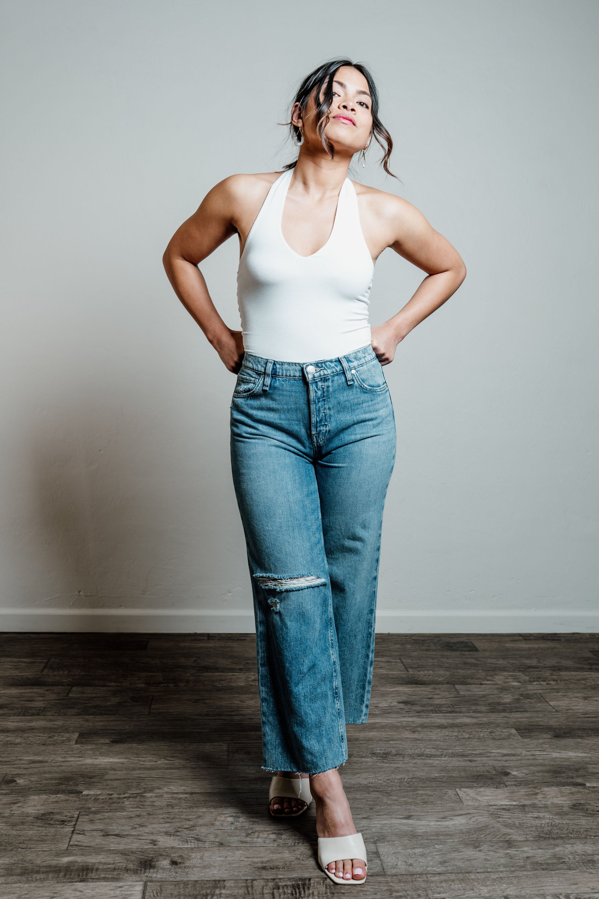 デニム・ジーパン Fallett DISTRESSED WIDE DENIM PANTS 4TR123 Closed Forti X Denim - Mid Blue – Sloane Boutique