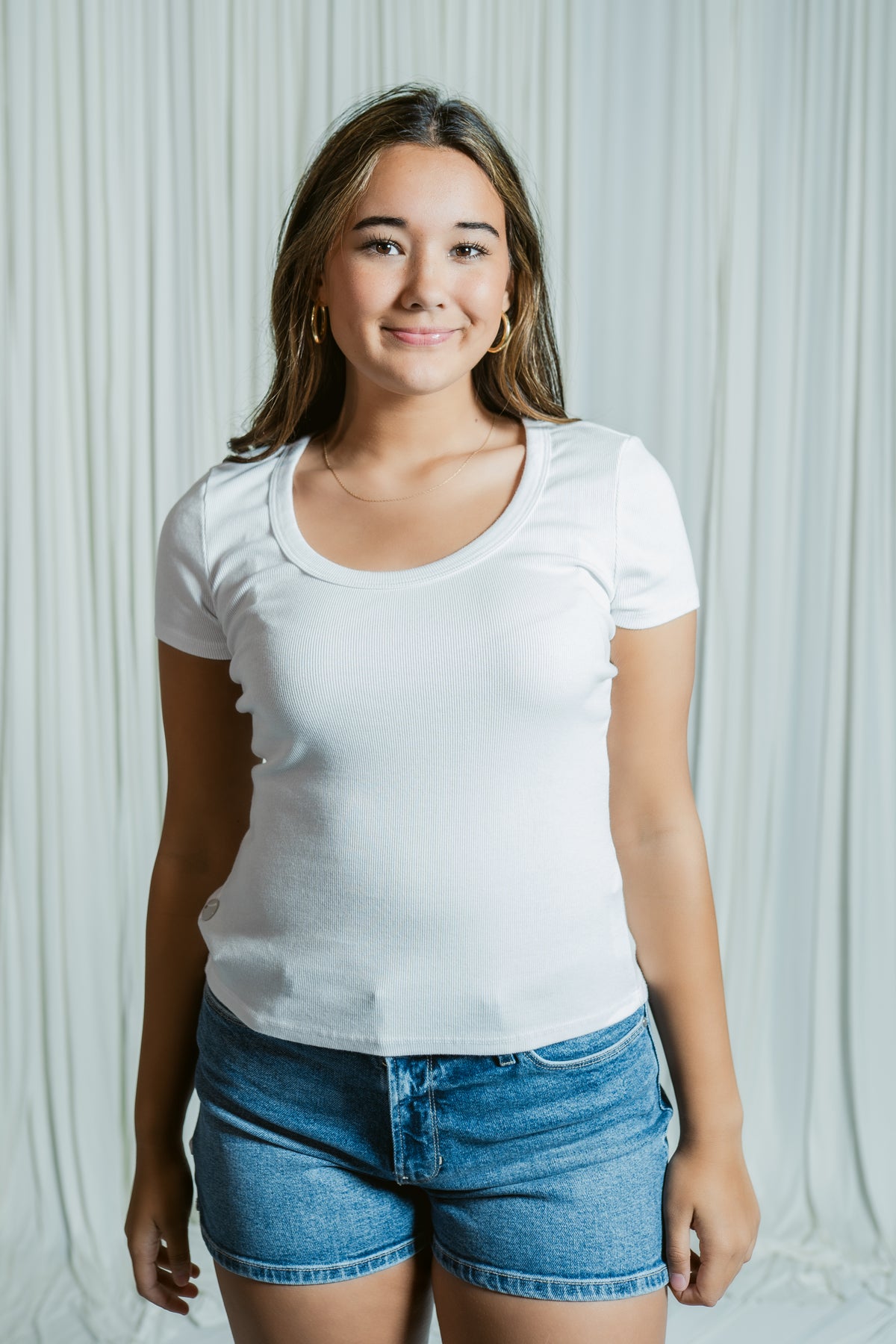 Calla Scoopneck Tee