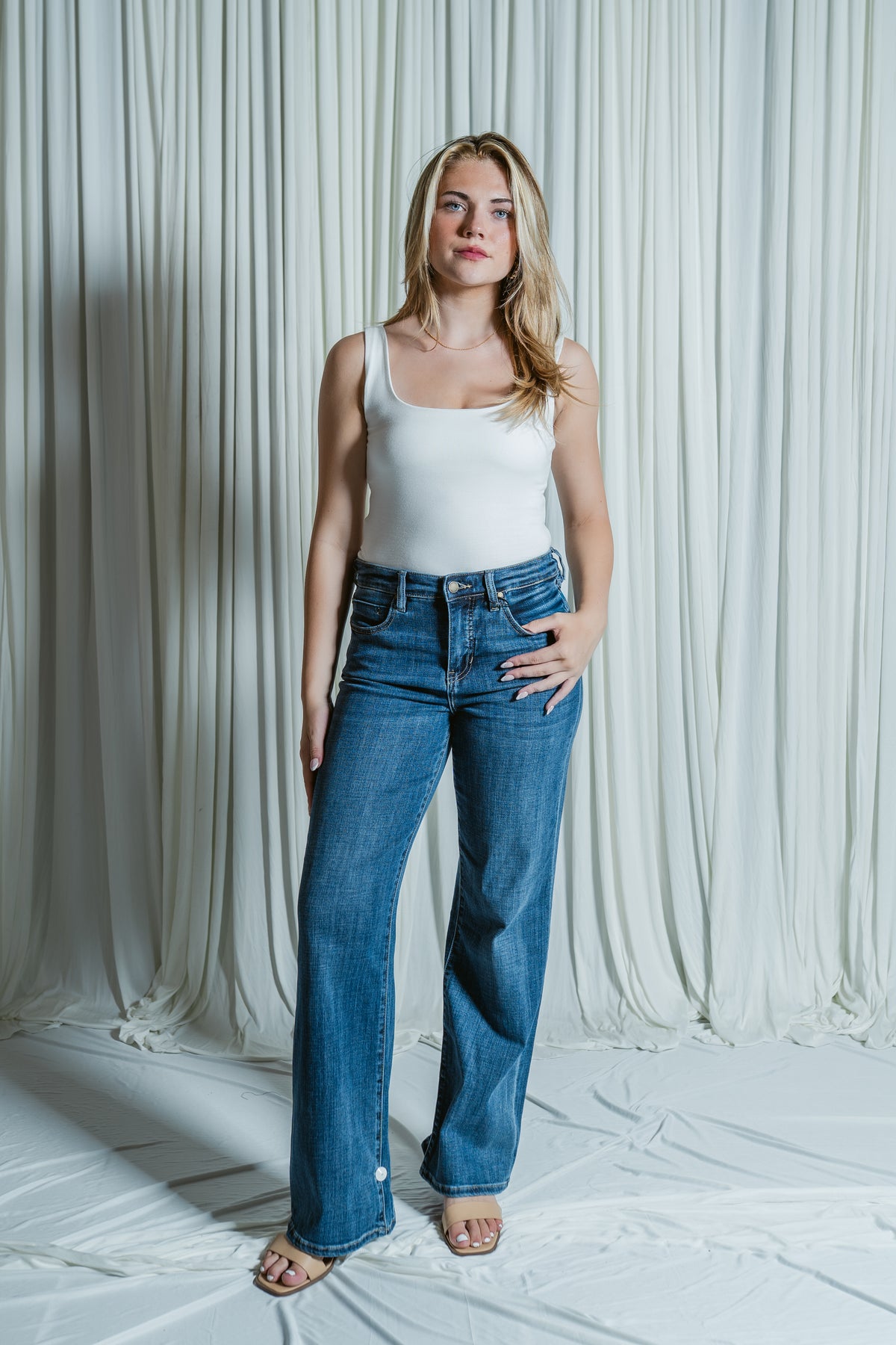 Sierra's Stride High Rise Straight Leg W/ Clean Hem