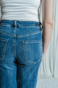 Sierra's Stride High Rise Straight Leg W/ Clean Hem