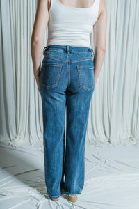 Sierra's Stride High Rise Straight Leg W/ Clean Hem