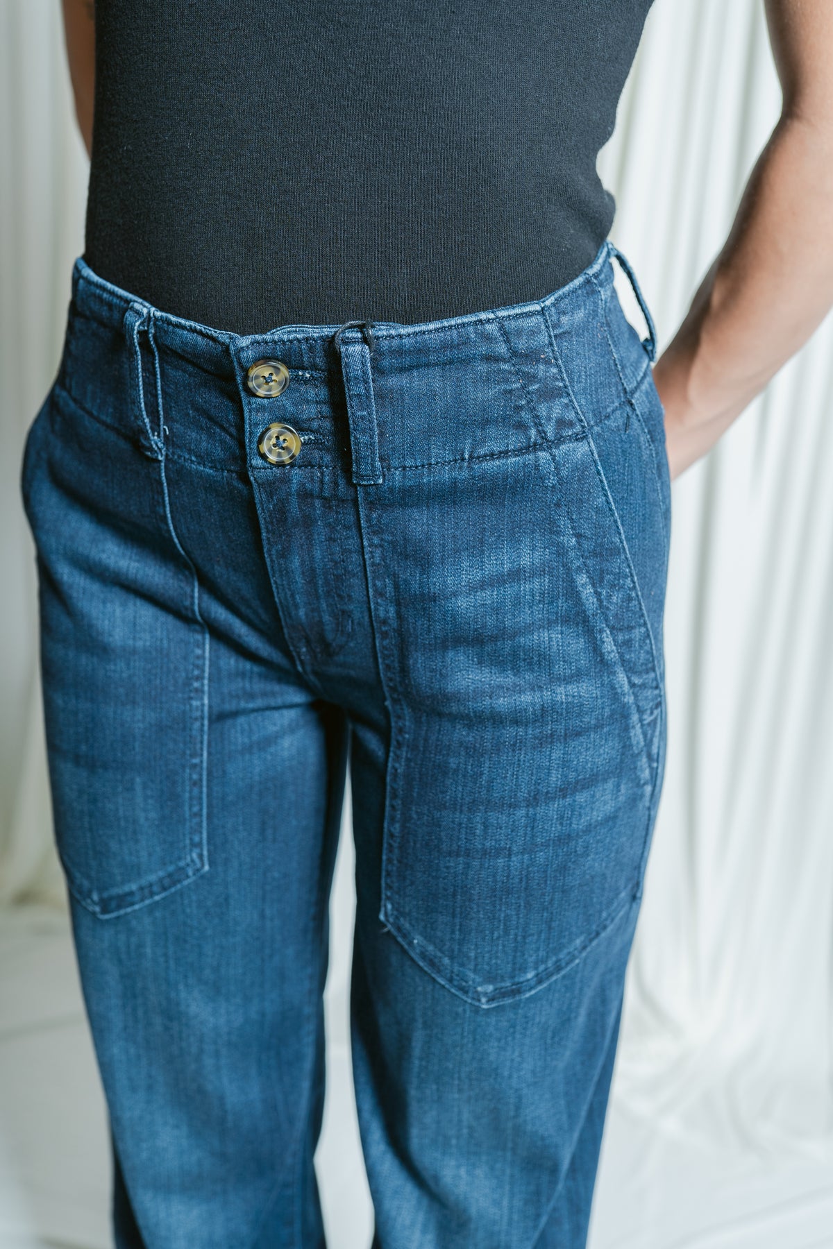 Hannah Mid Rise Patch Pocket Wide Leg Trouser