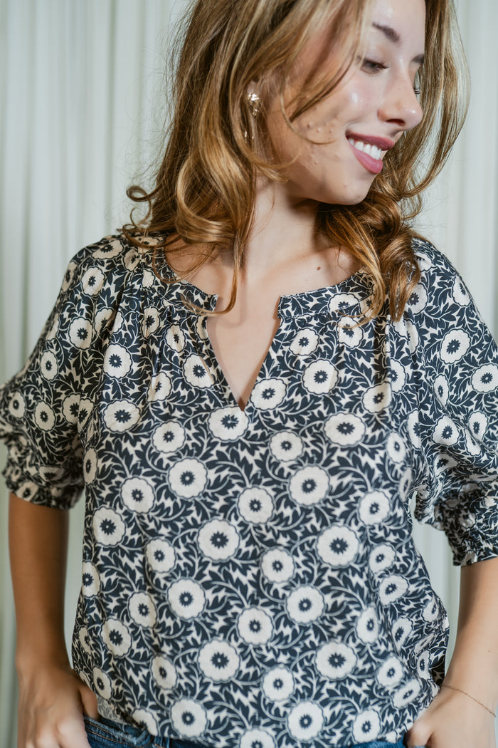 Rhea's Floral Printed Blouse