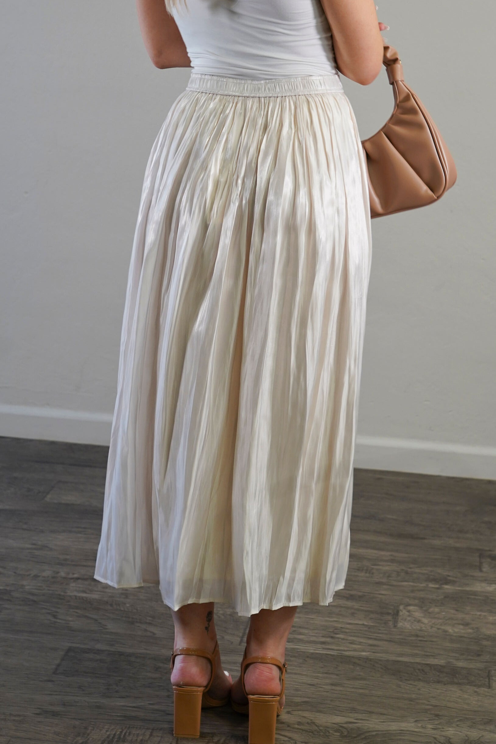 [Margesherwood ] / ☆ CRINKLED SATIN SKIRT/ beige Margesherwood ] / ☆ CRINKLED SATIN SKIRT/ beige