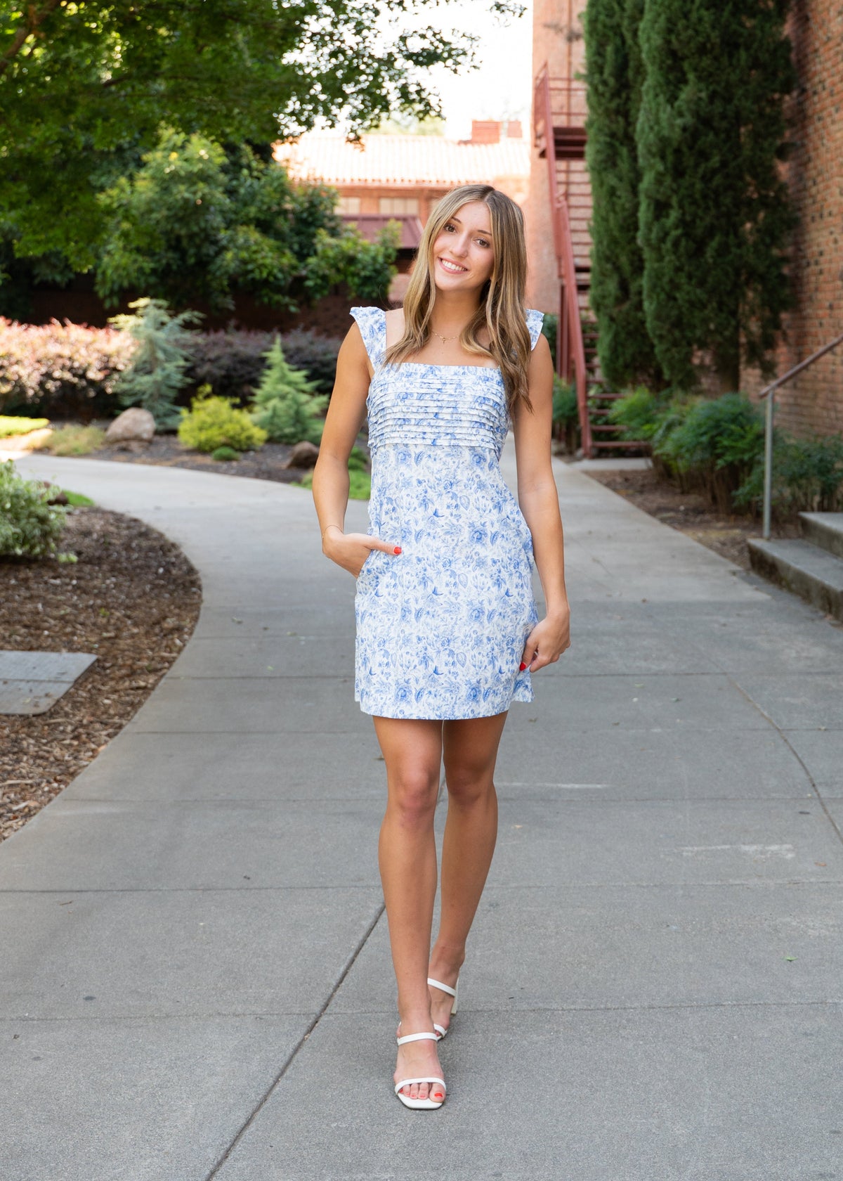 Mae's Ruffle Sleeve Floral Mini Dress W/ Built in Shorts & Pockets Off White/Dusty Blue / Large Mae's Ruffle Sleeve Floral Mini Dress W/ Built in Shorts & Pockets Off White/Dusty Blue / Large