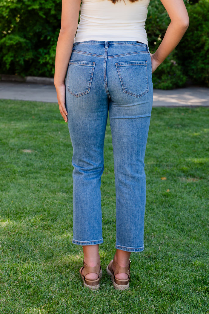 Kennedy Mid-Rise Straight Crop Jean