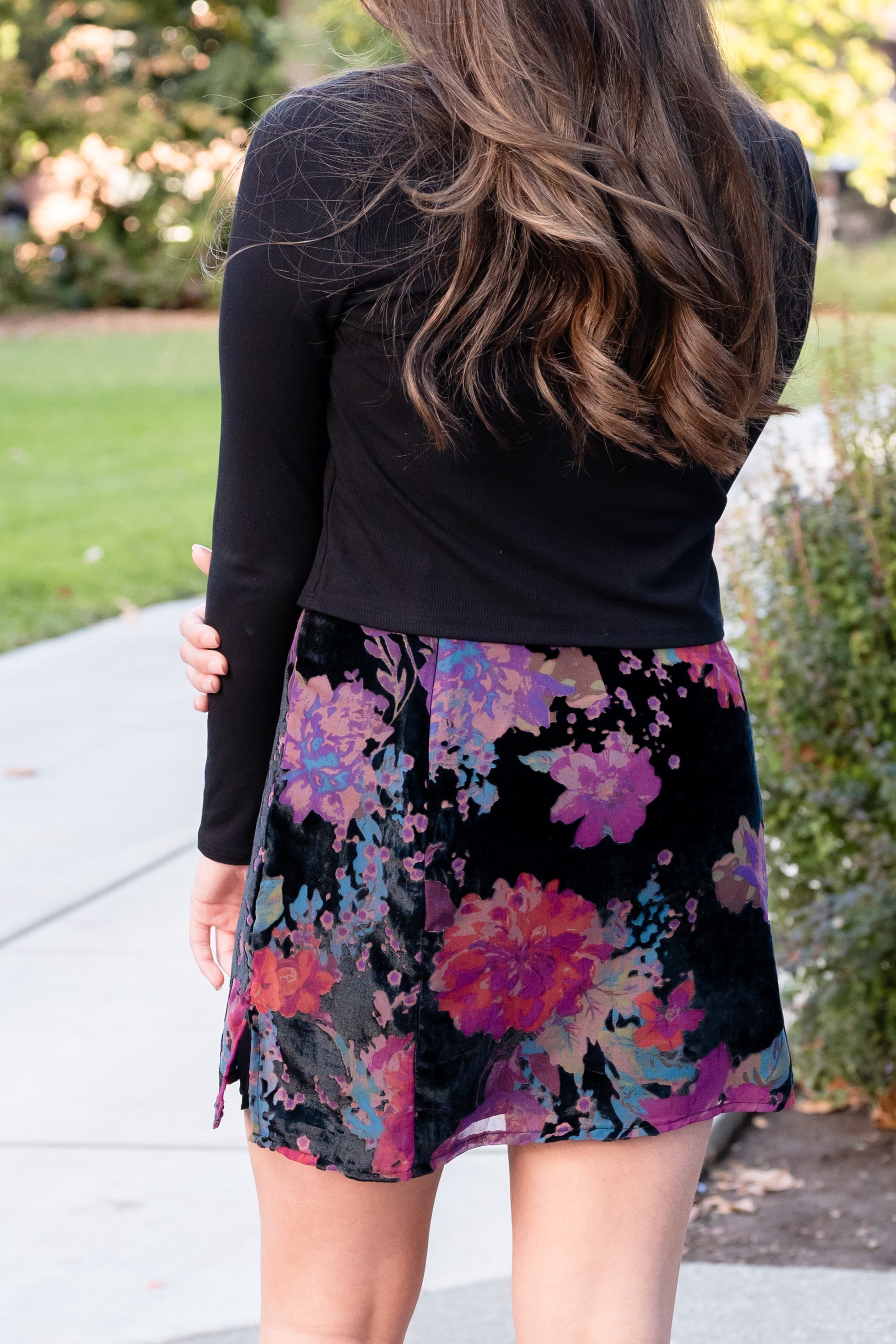 CLEARANCE- Fleur Nior Slit Mini Skirt – For Elyse