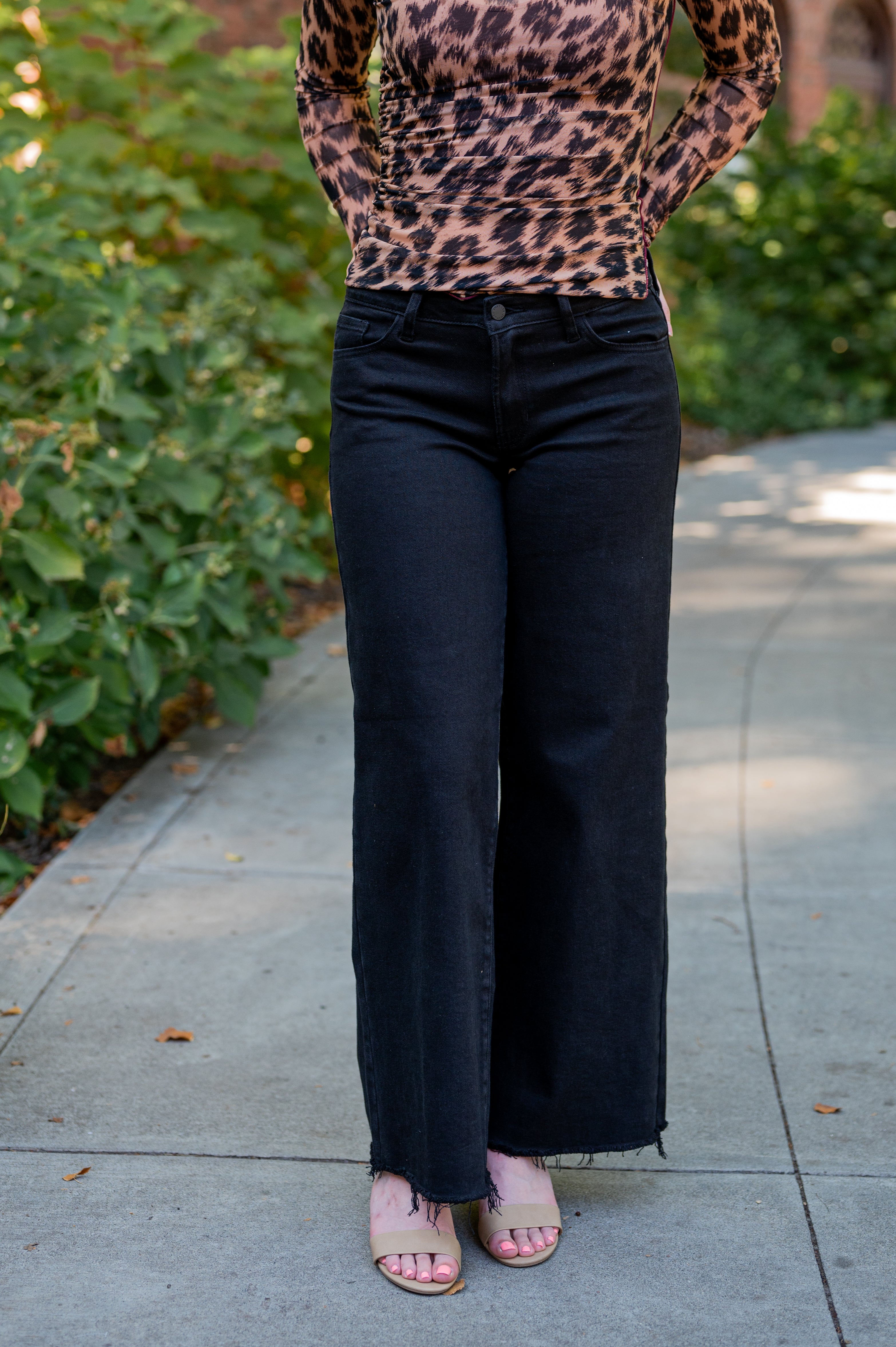 Menes メネス　Relaxed Fit Wide Leg Jeans 2025年最新】MENES relaxed fit wideの人気アイテム - メルカリ