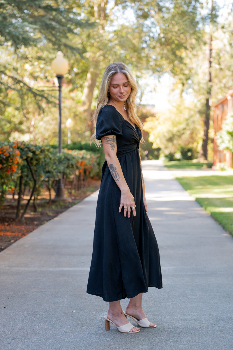 Sweetheart Neckline Twist Bust Midi Dress W/ Puff Sleeves Sweetheart Neckline Twist Bust Midi Dress W/ Puff Sleeves