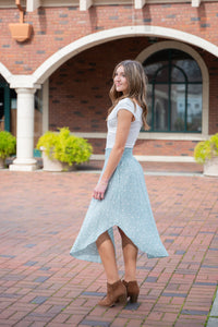 Soft Bloom Midi Skirt W/ Round Hem