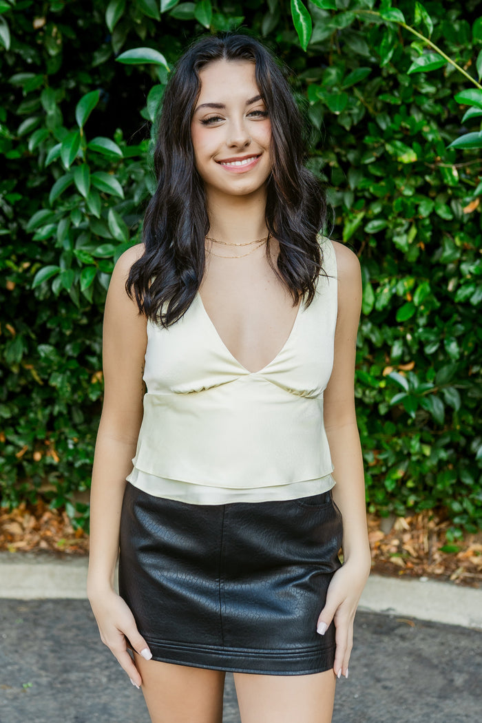 Izzy V-Neck Wide Strap Corset Style Crop Top