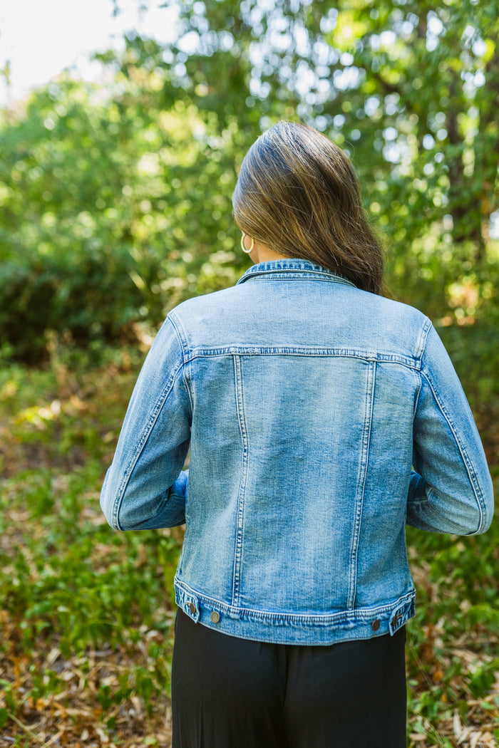Cowgirl Classic Stretch Denim Jacket