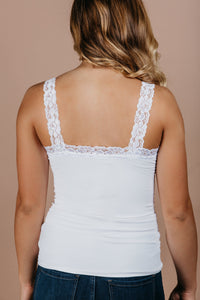 Women's lace came with ribbed fabrication, white.