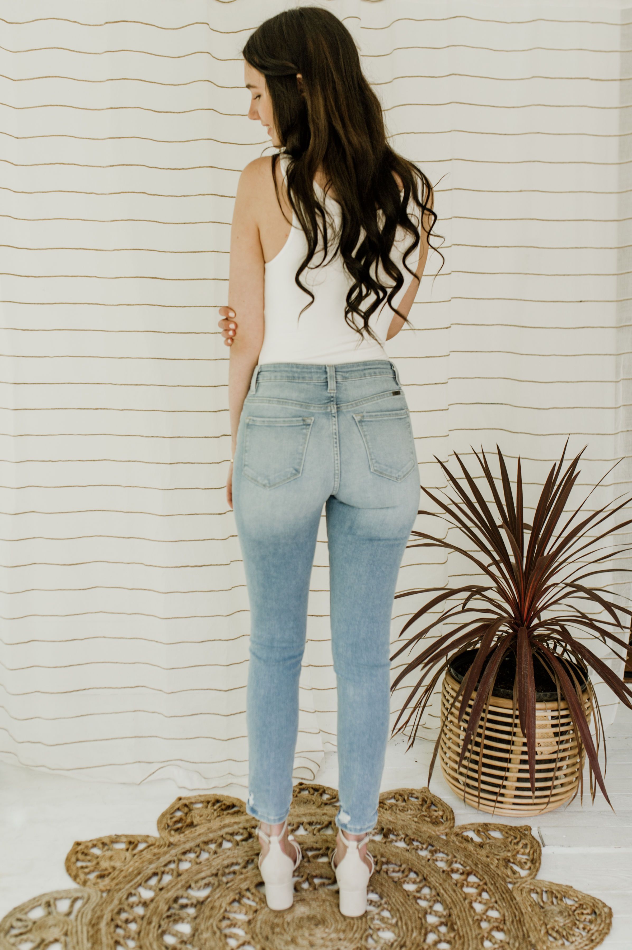 High Waisted Slim Straight Cut Skinny Jean | Ampersand 622 Denim – Mindy  Mae's Market